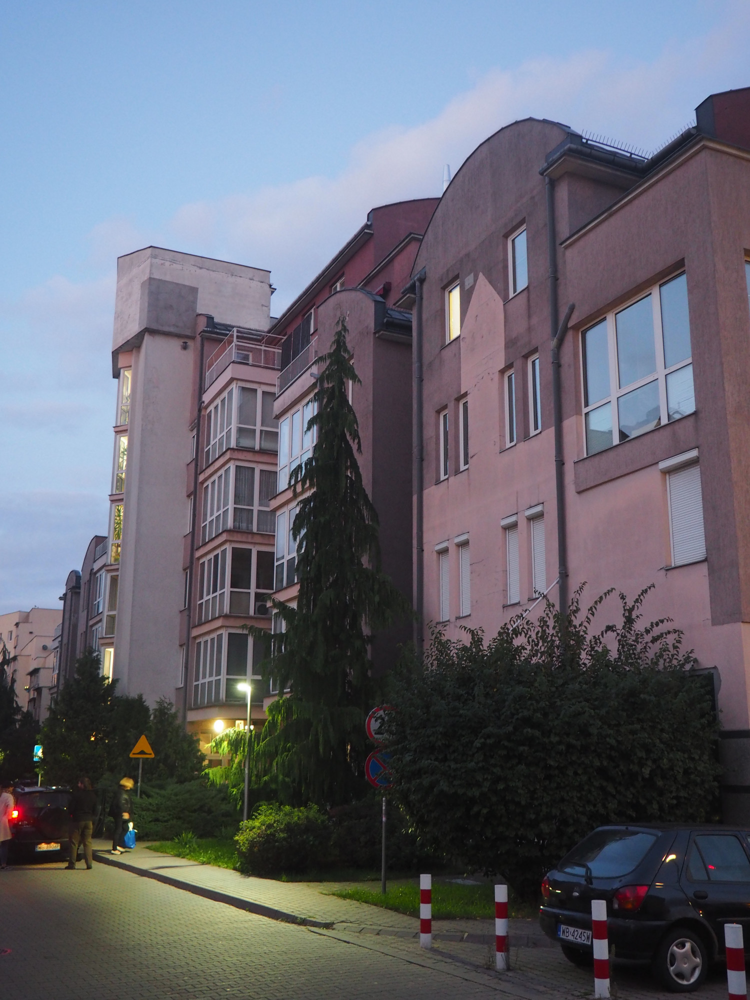 Zdjęcie architektury budynku Budynek mieszkalno-usługowy